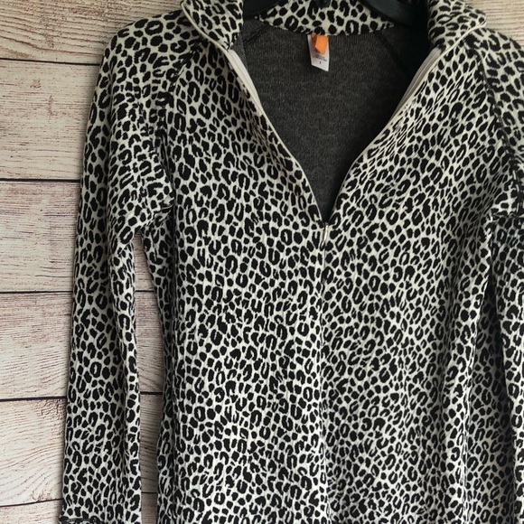 Lucy Sweaters - Lucy Athletics - Leopard Long Sleeved Pullover